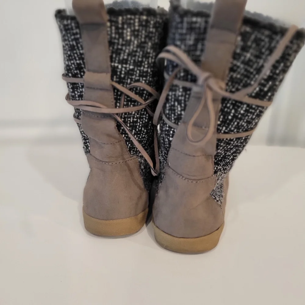 MADDEN GIRL JACKMEN FLEECE LINED BOOTS SIZE 8